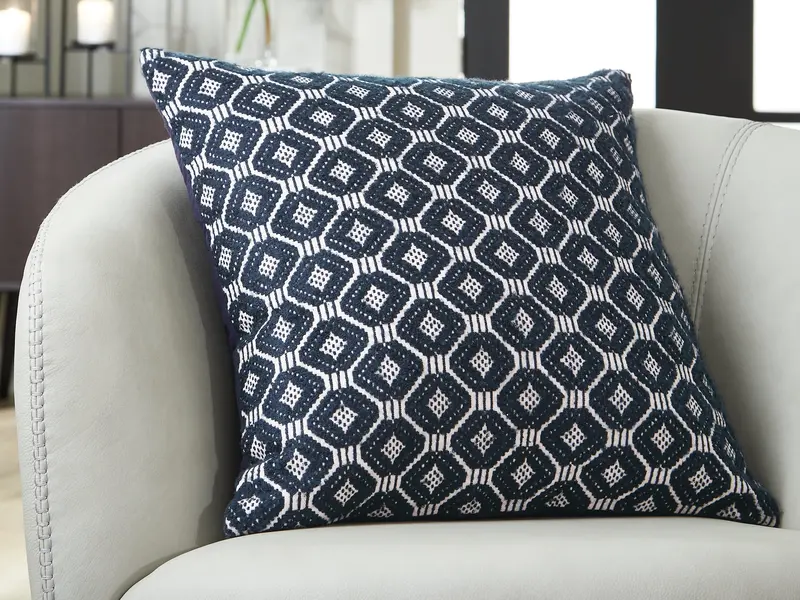 Abra Black And Ivory Throw Pillow Collection (4-Pack) 1
