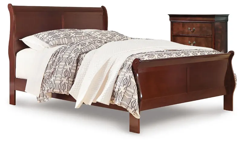 Alisdair King Sleigh Bed And Coordinating Chest Of Drawers 1