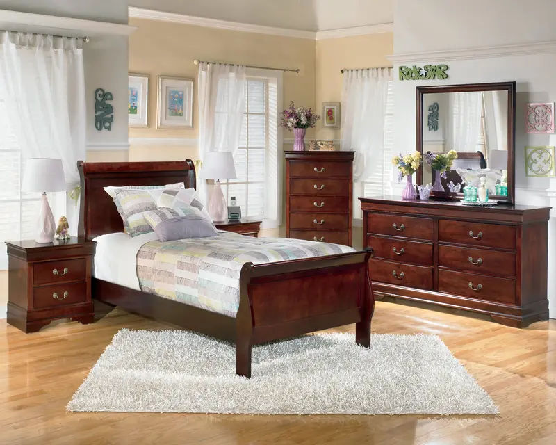 Alisdair Reddish Brown Twin Sleigh Bed With Dresser & Mirror 1