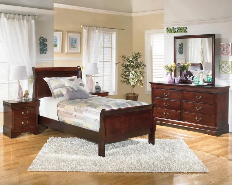 Alisdair Reddish Brown Youth Sleigh Bedroom Collection 1