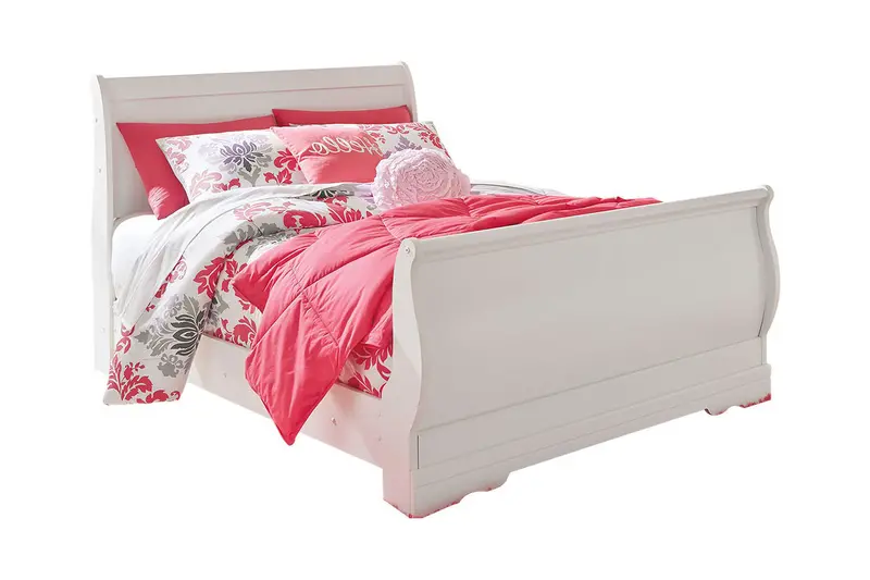 Anarasia White Full-Size Sleigh Bed With Curved Headboard 1