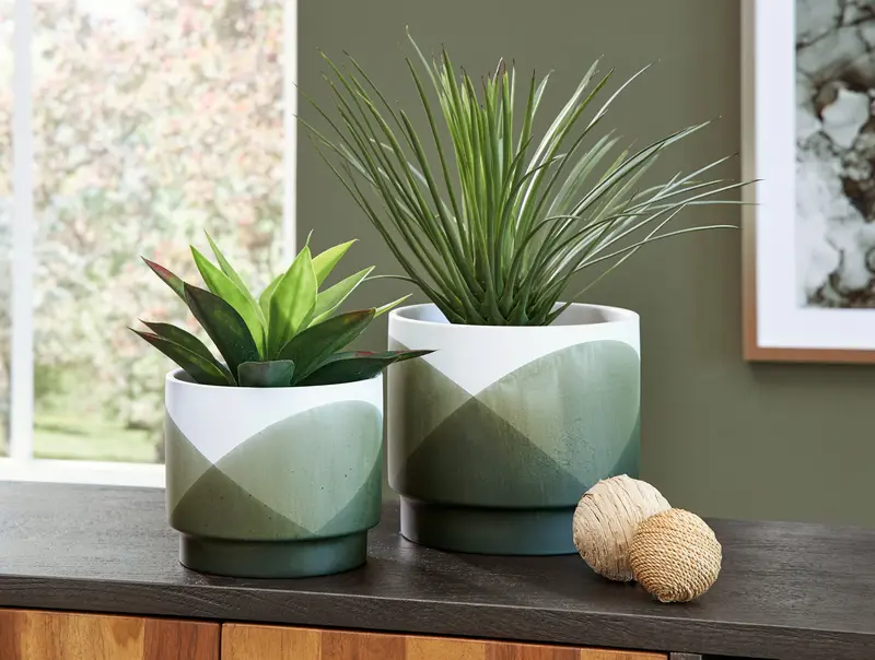 Ardenridge Green And White Ceramic Planter 1