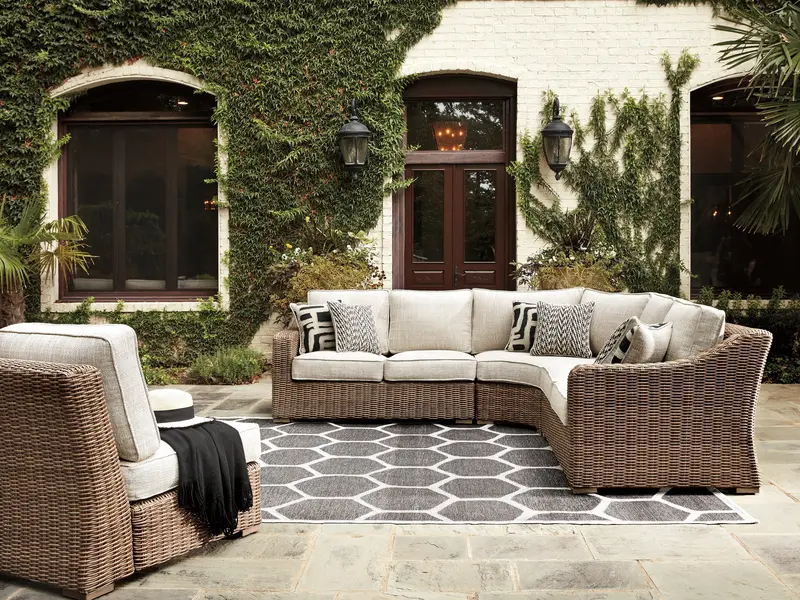 Beachcroft Beige 5-Piece Outdoor Patio Seating Set 1