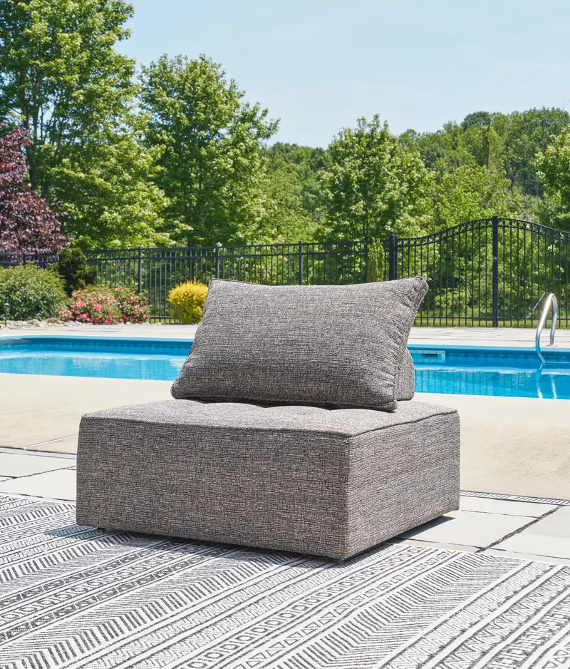 Bree Zee Brown All-Weather Outdoor Lounge Chair With Cushion 1