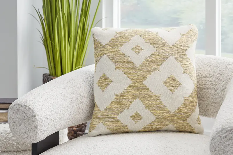 Brockner Nuvella Brown-And-Yellow Accent Pillow Collection (4-Pack) 1