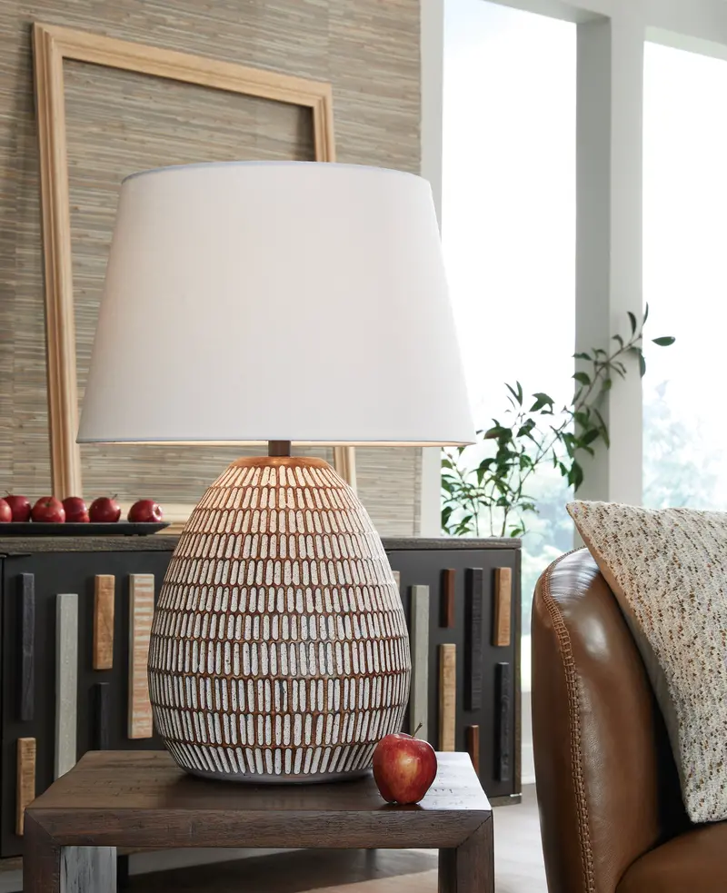 Darrich Two-Lamp Table Lamp Set In Beige And White Ceramic 1