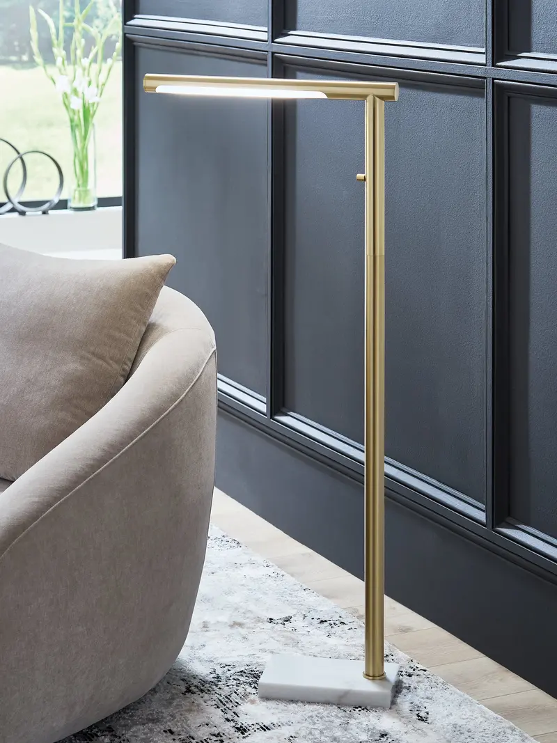 Gold-Plated White Floor Lamp With Modern Elegance 1