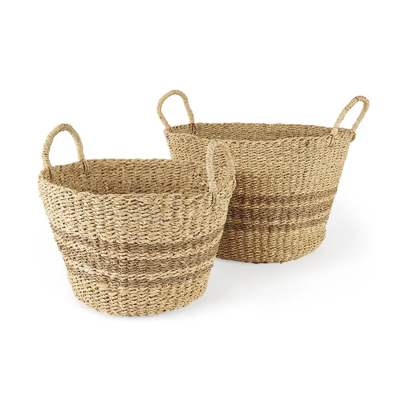 Light Brown Palm Leaf And Seagrass Round Basket With Handles – 17.7" L X 17.7" W X 11.8" H 1