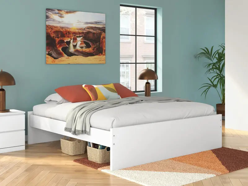 Onita White King-Sized Platform Bed With Clean Modern Lines 1