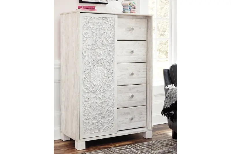 Paxberry Whitewash-Finished Dressing Chest With Soft-Close Drawers 1