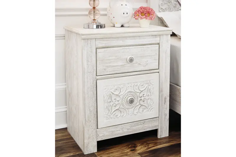 Paxberry Whitewash Nightstand With Drawers 1