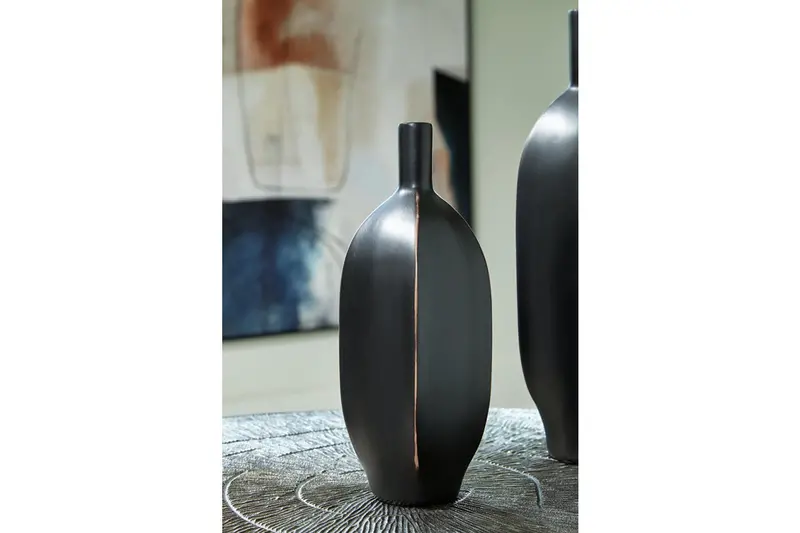 Rhaveney Sleek Black Ceramic Table Vase 1