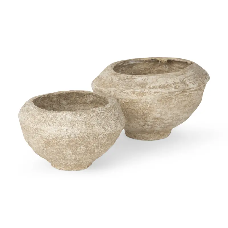 Set Of Two Beige Paper Mâché Half-Pot Bowls 1